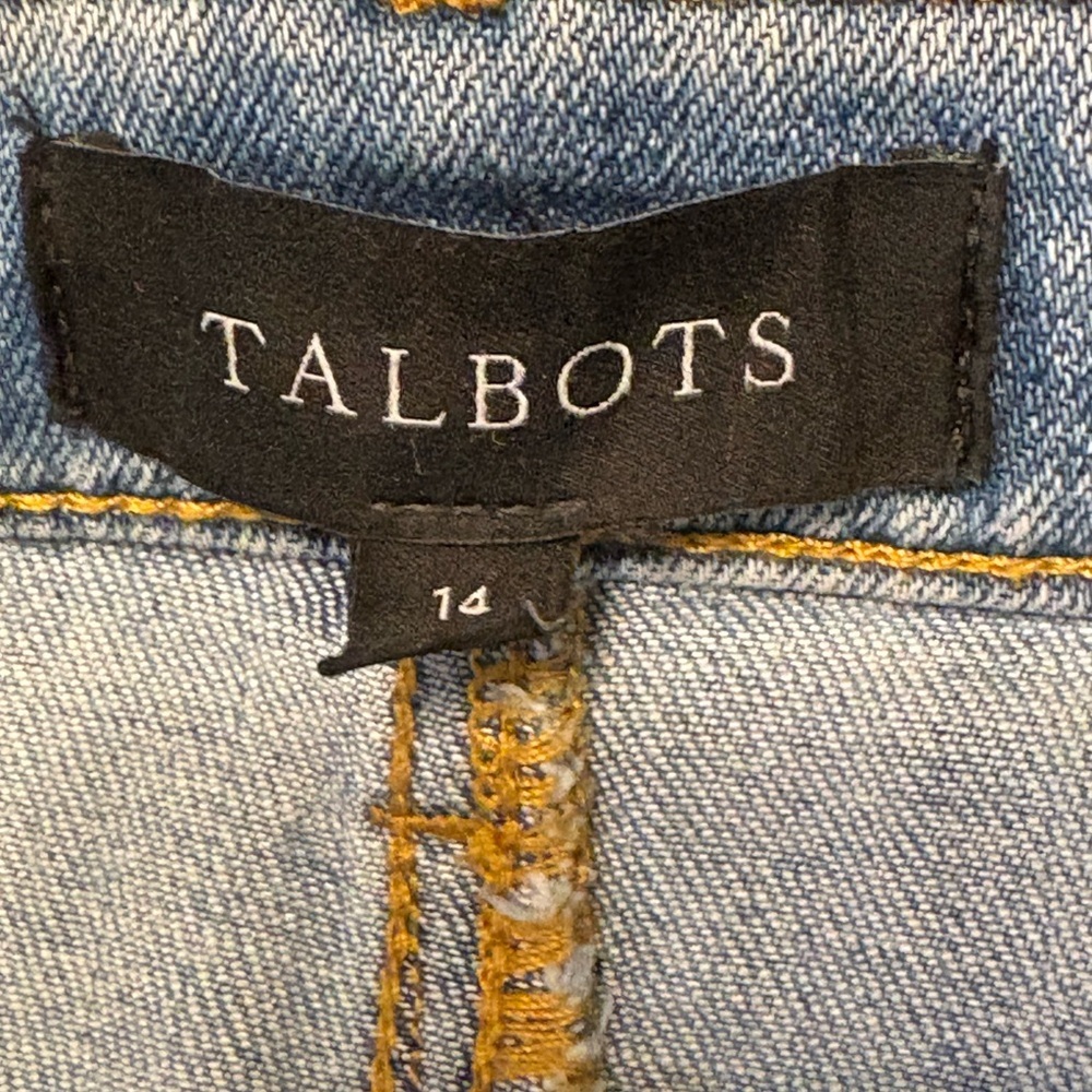 NWOT Talbots Amalfi Light Wash Denim Skirt | Classic Chic | Summer Staple - Picture 2 of 9